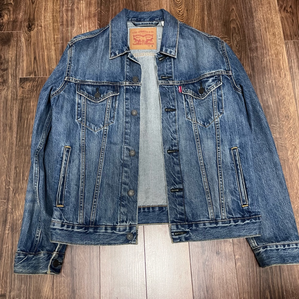 Levis Denim Jacket - Picture 3 of 3